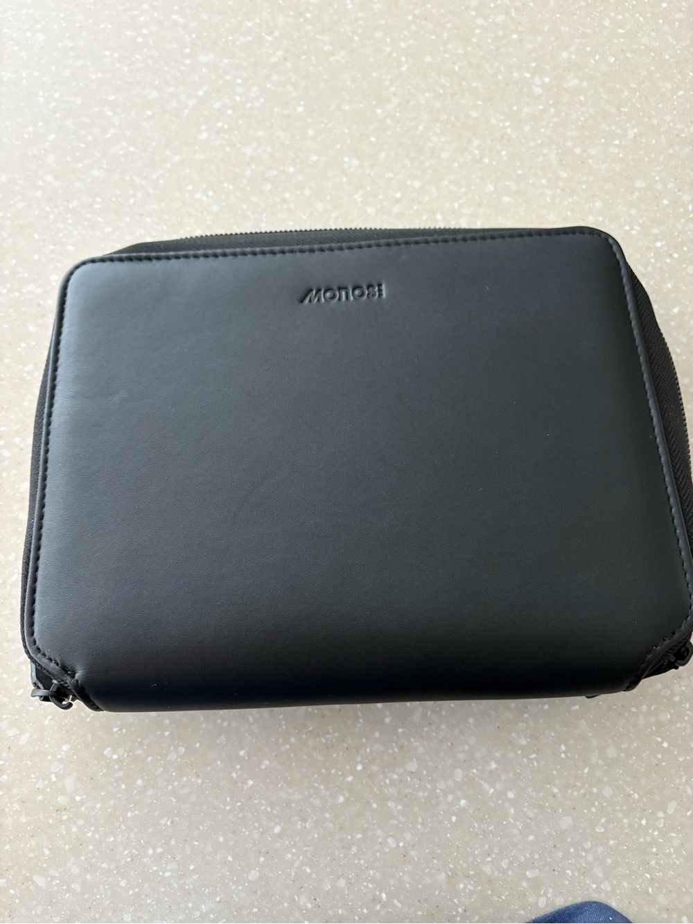 MONOS Travel kit